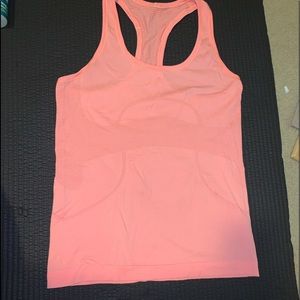 Lululemon tank top